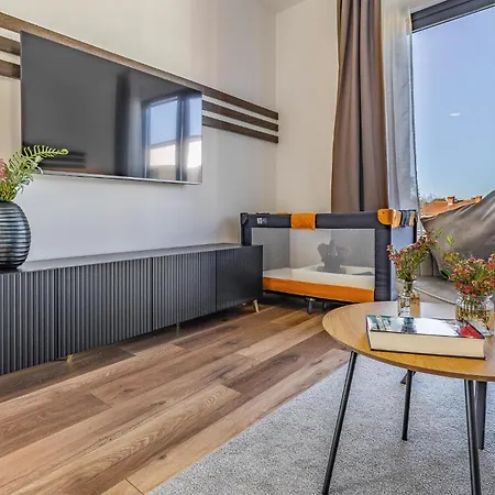 3 Bedroom Awesome In *