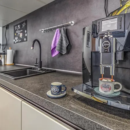 펜션 3 Bedroom Awesome In