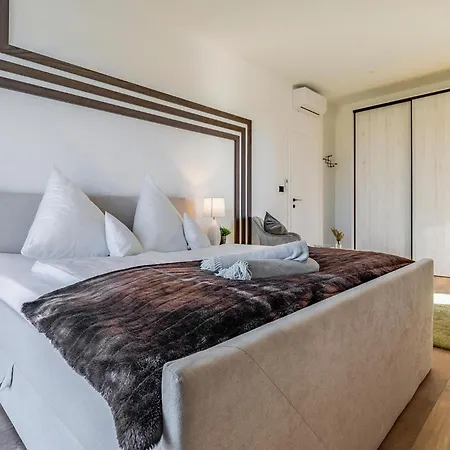 3 Bedroom Awesome In 펜션 Orbanići