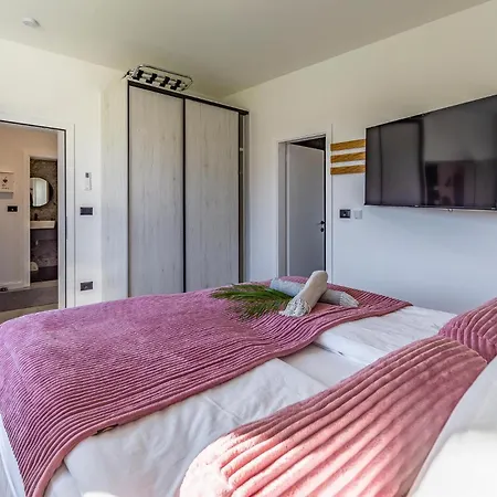 펜션 3 Bedroom Awesome In